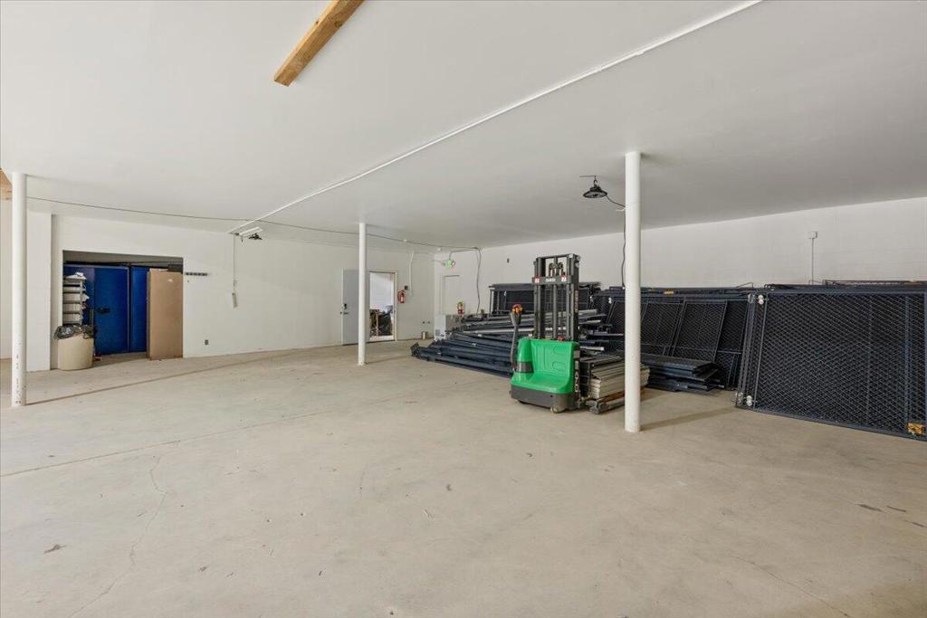 735 Stocker Road Property Photo 17