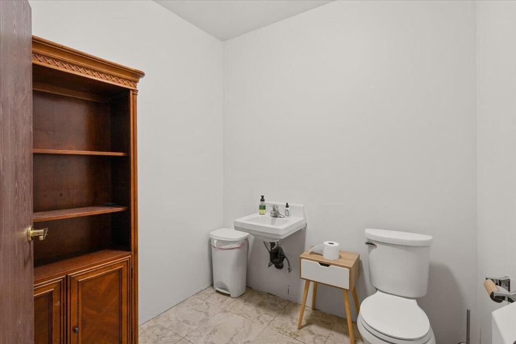 735 Stocker Road Property Photo 18