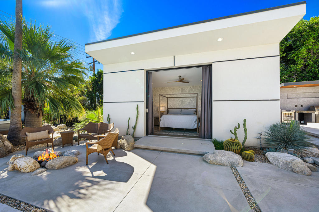 623 W Chino Canyon Road Property Photo 10