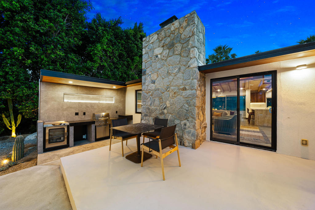 623 W Chino Canyon Road Property Photo 20