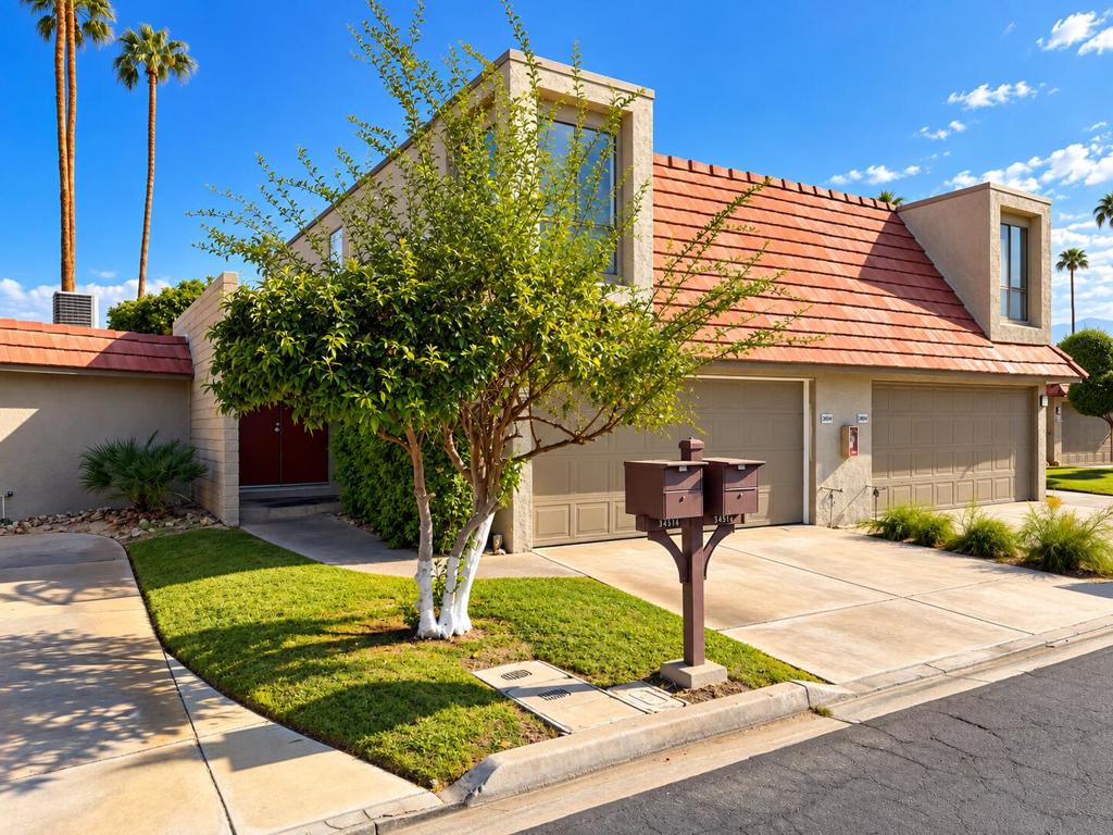 34554 Calle Las Palmas Property Photo 2