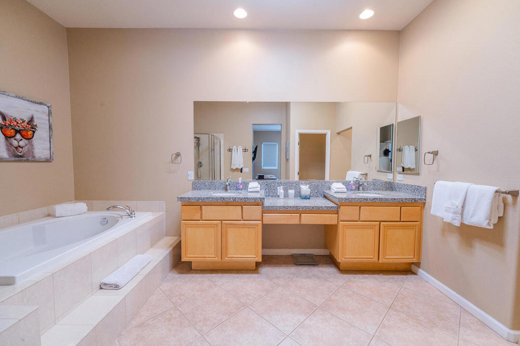75779 W Heritage Property Photo 31