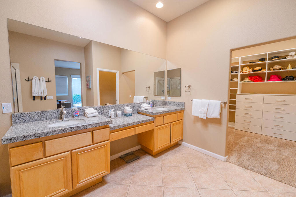 75779 W Heritage Property Photo 32