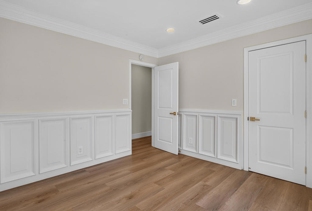 1388 S Farrell Drive Property Photo 28
