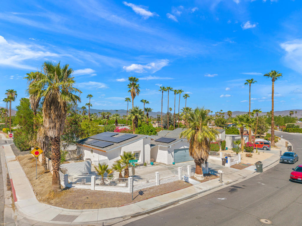 891 El Placer Road Property Photo 4