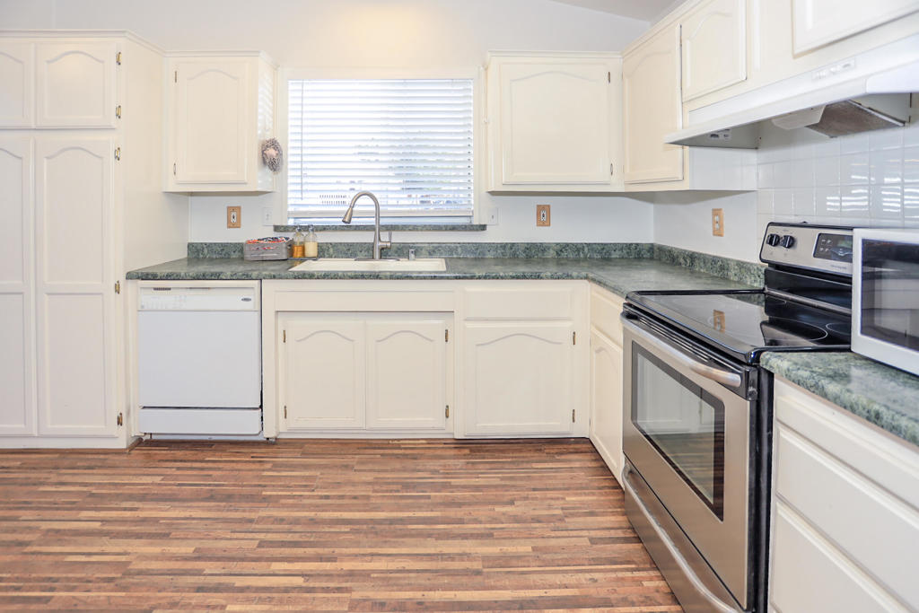 45395 7th Street Property Photo 11