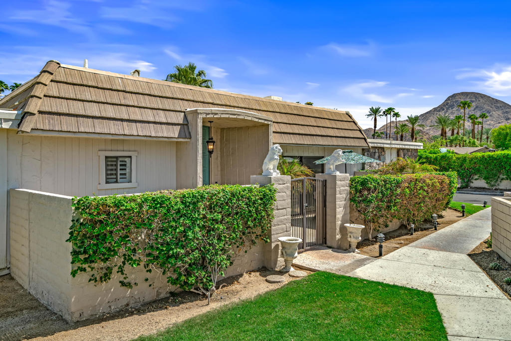 74964 S Chateau Circle Property Photo 1