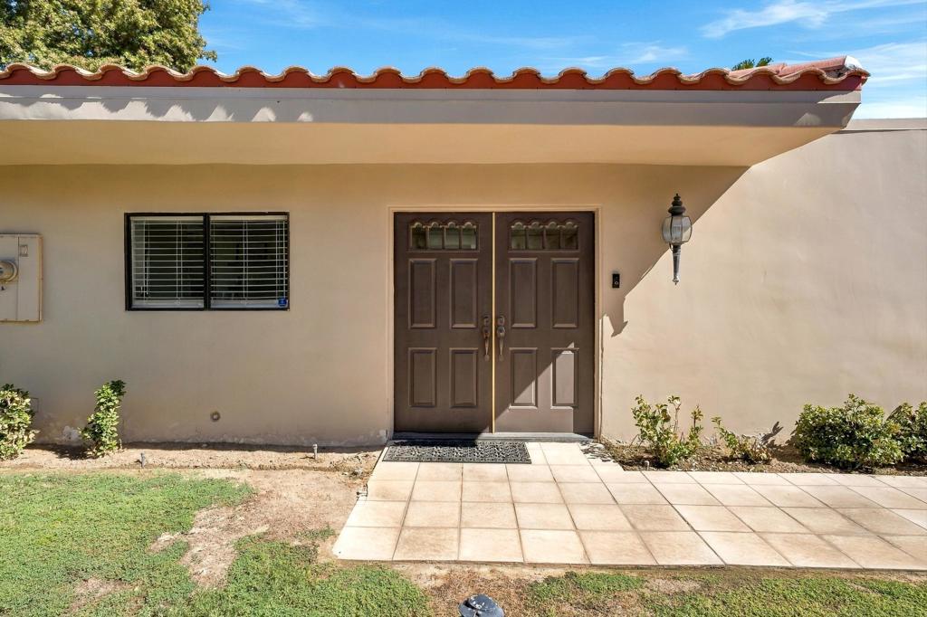 78118 Lago Drive Property Photo 4