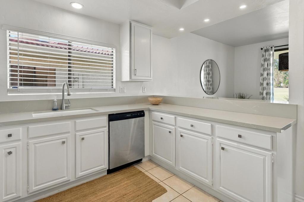 78118 Lago Drive Property Photo 15