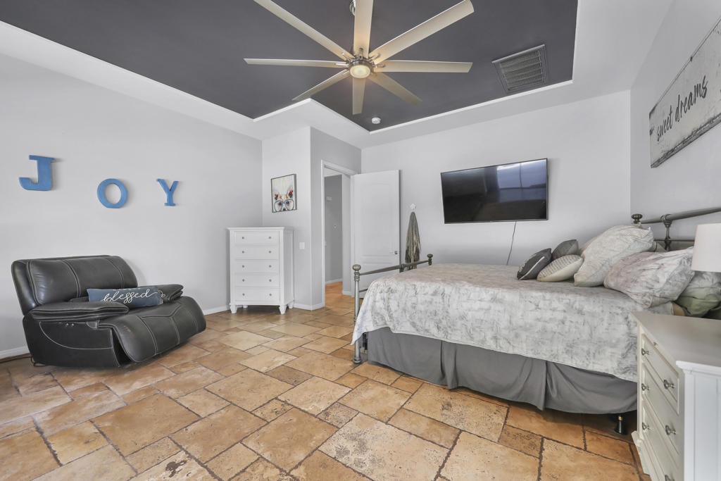 80710 Plum Lane Property Photo 13