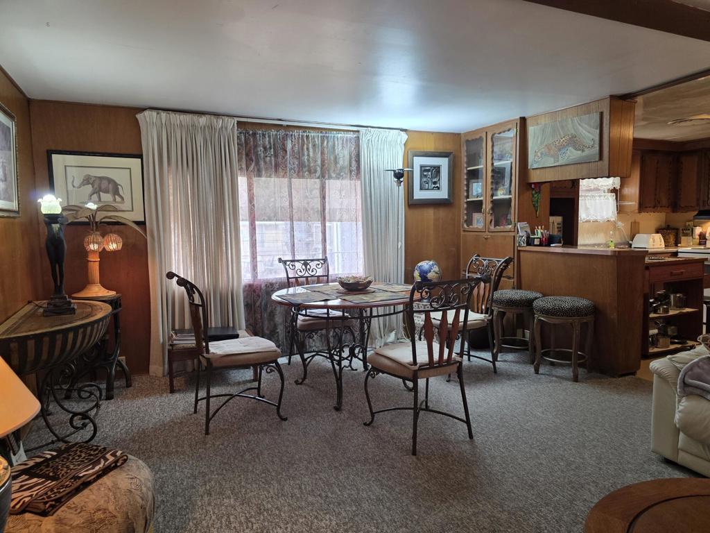 9548 Avenue E Property Photo 14