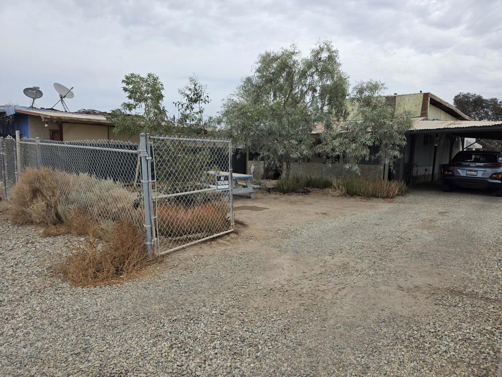 9548 Avenue E Property Photo 29