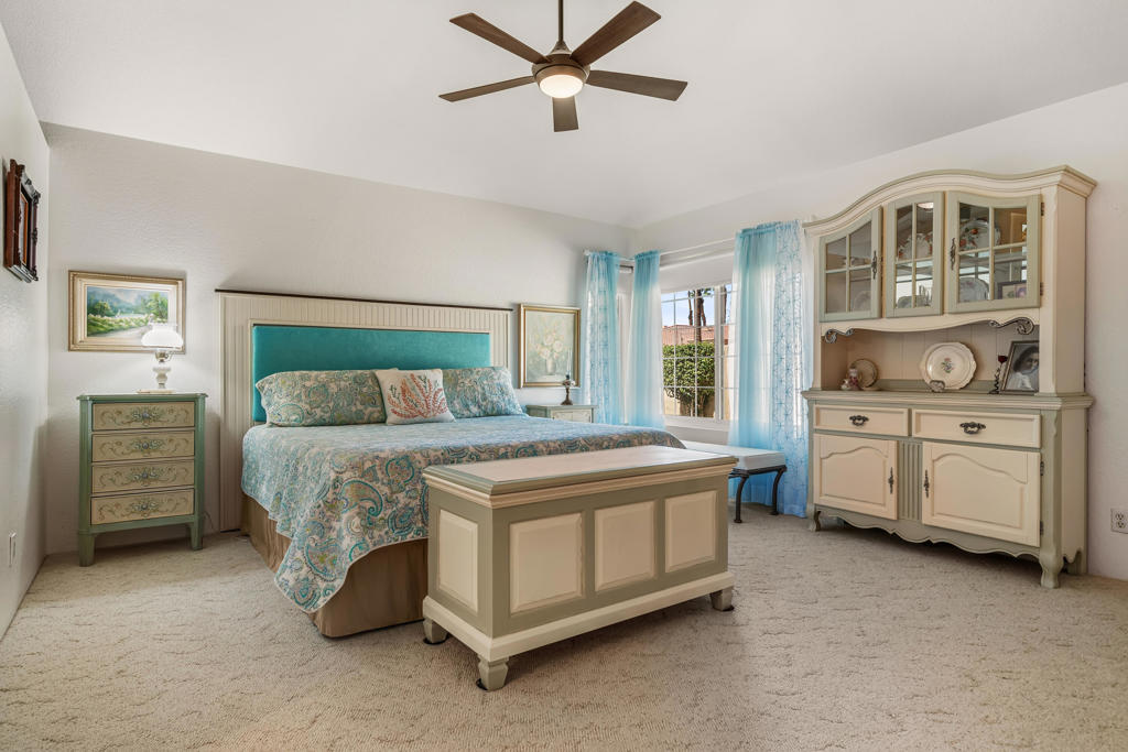 41510 Woodhaven Drive E Property Photo 14
