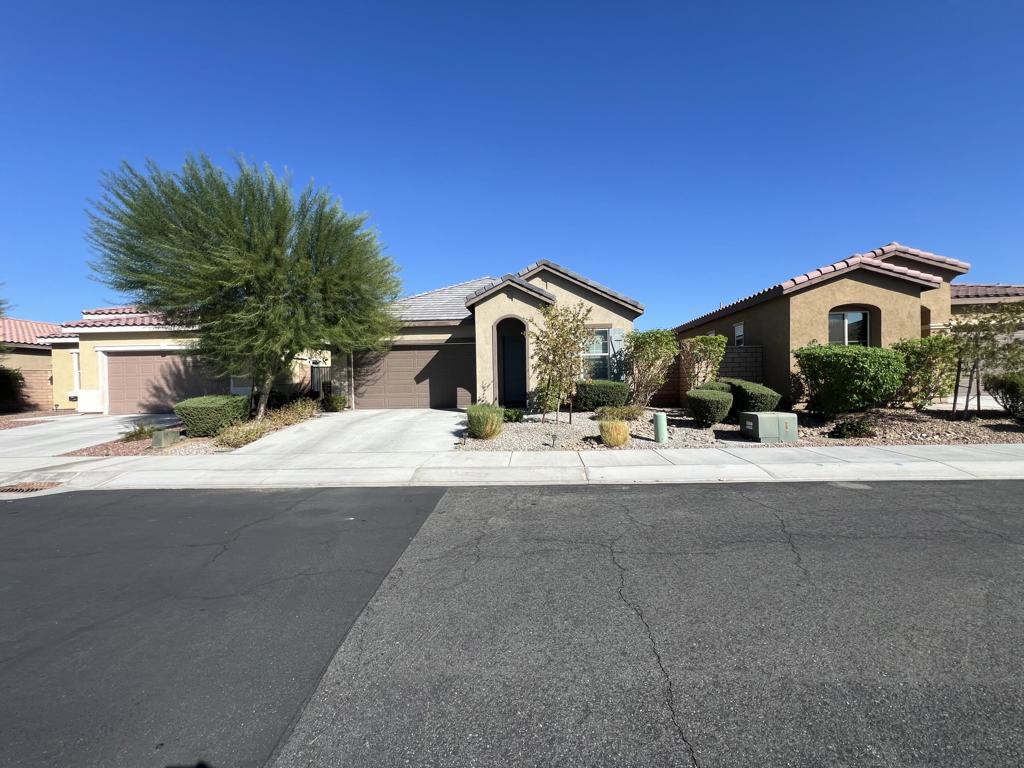 43842 Treviso Drive Property Photo 1
