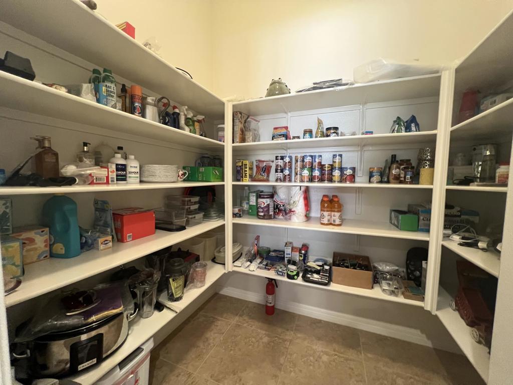 43842 Treviso Drive Property Photo 6