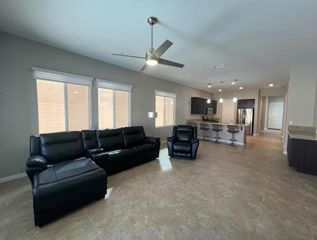 43842 Treviso Drive Property Photo 7