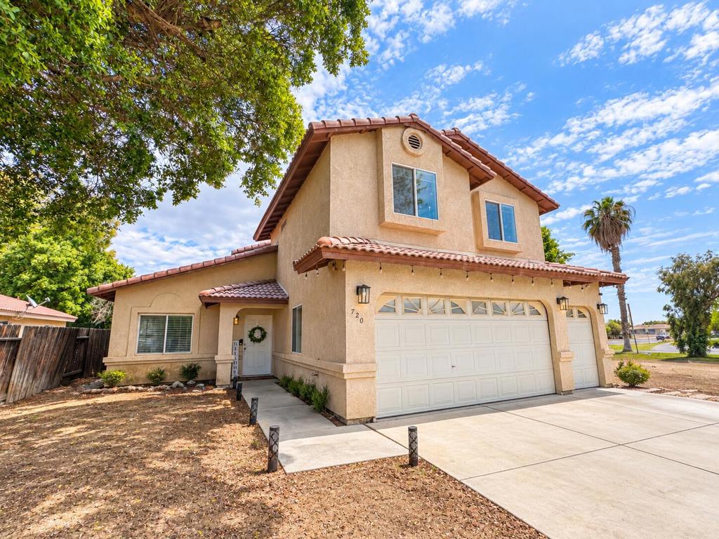 720 Oleander Lane