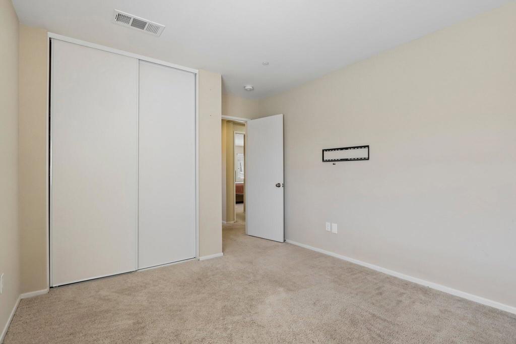 1410 Silverberry Lane Property Photo 14