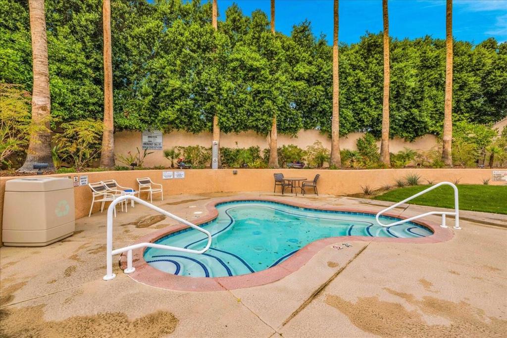 1555 N Chaparral Road 334 Property Photo 28