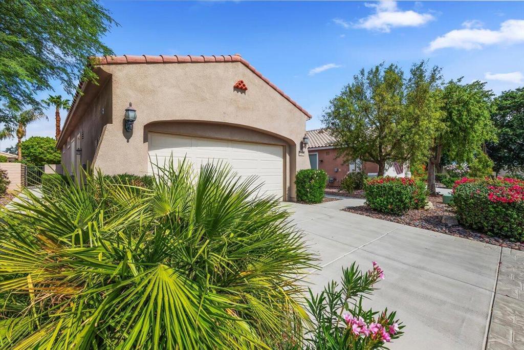 81708 Avenida De Baile Property Photo 3