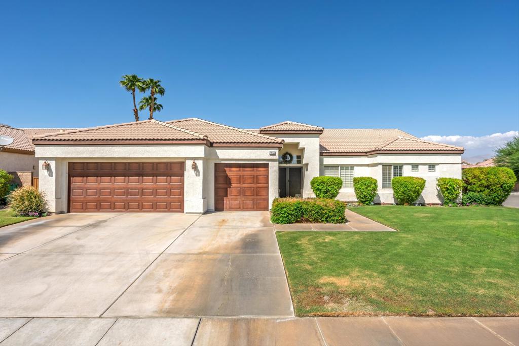 79130 Canterra Drive Property Photo 1