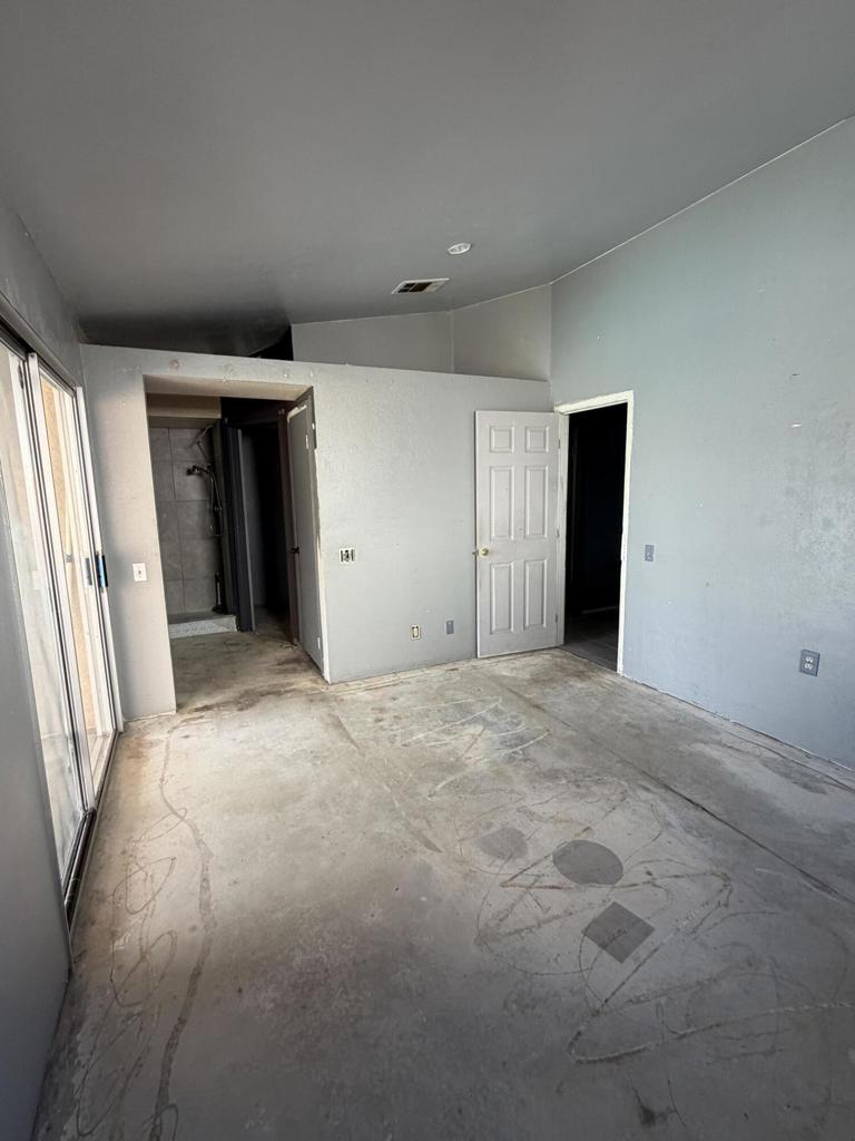 45276 Yale Street Property Photo 10