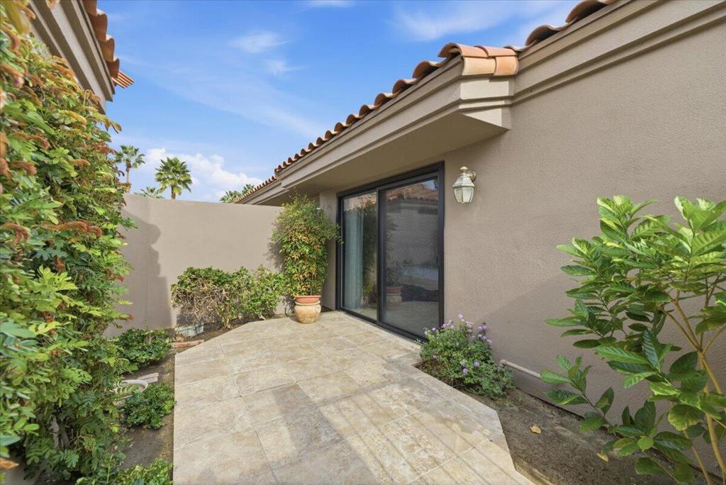 38658 Dahlia Way Property Photo 7