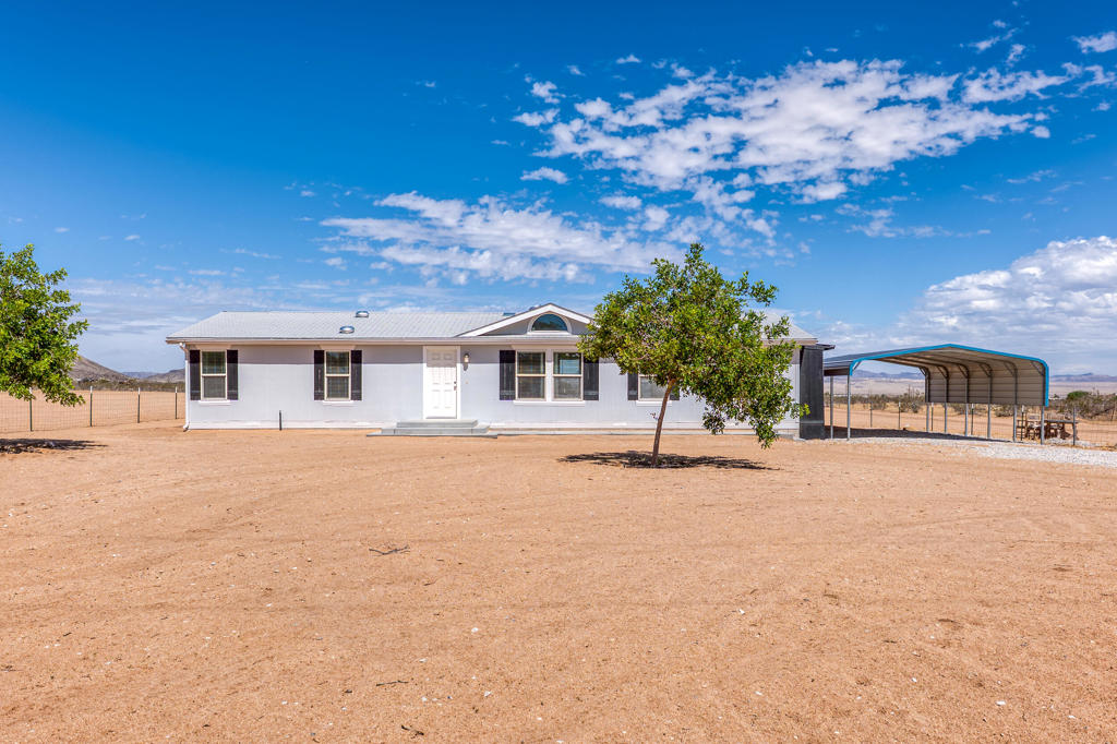 60382 Stearman Road Property Photo 2
