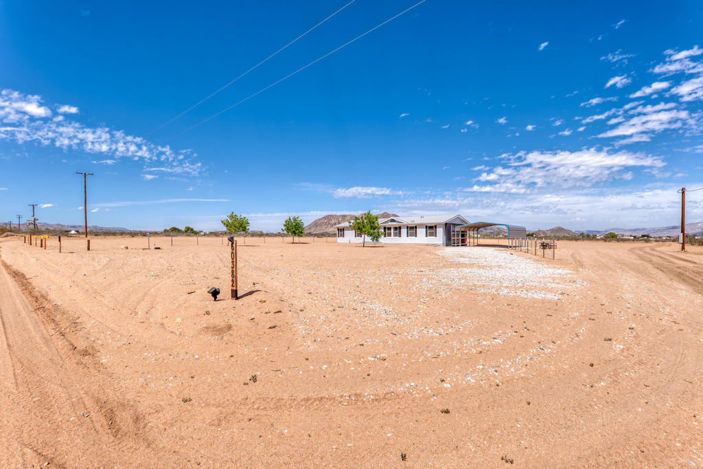 60382 Stearman Road Property Photo 6