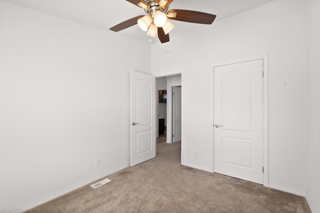 60382 Stearman Road Property Photo 32