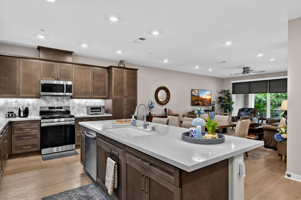 4117 Via Carrara 2 Property Photo 2