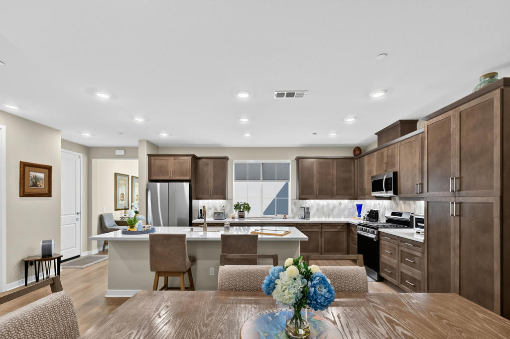 4117 Via Carrara 2 Property Photo 3