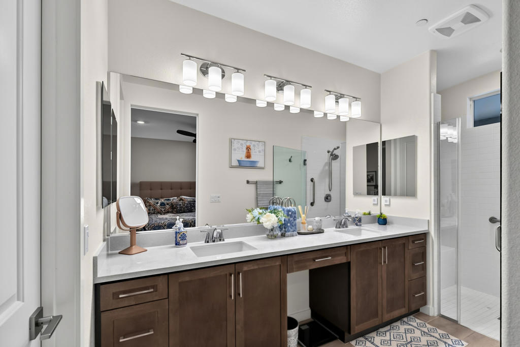 4117 Via Carrara 2 Property Photo 13