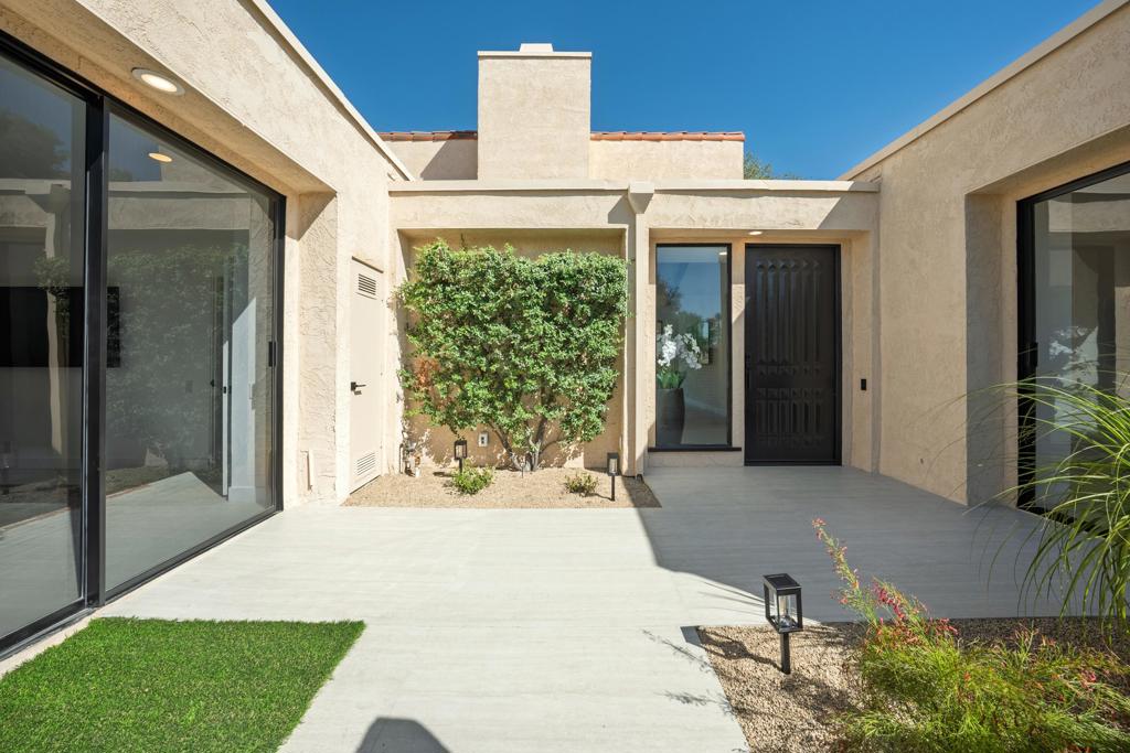 616 Desert West Drive Property Photo 3