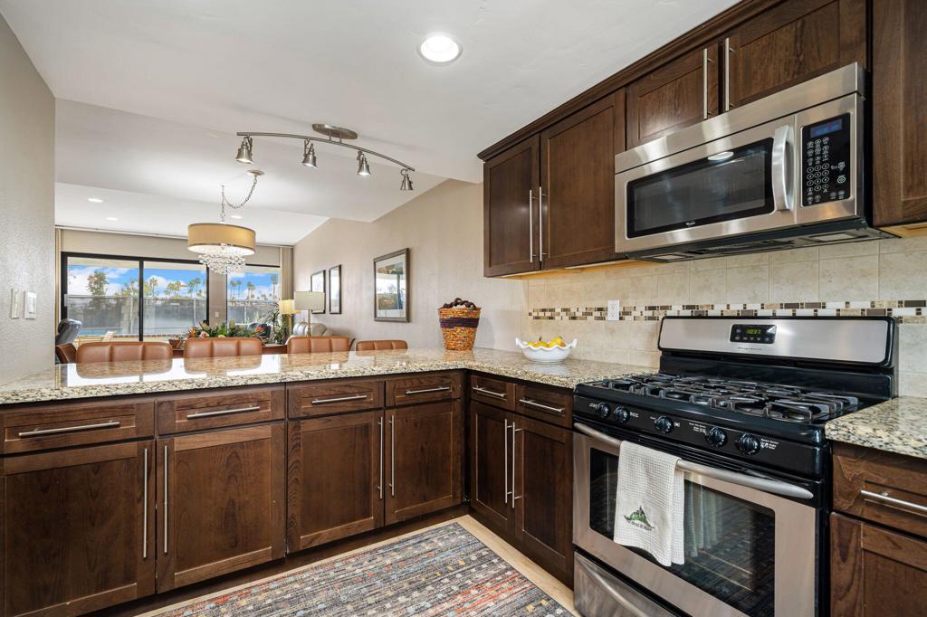 21 Toledo Drive Property Photo 11