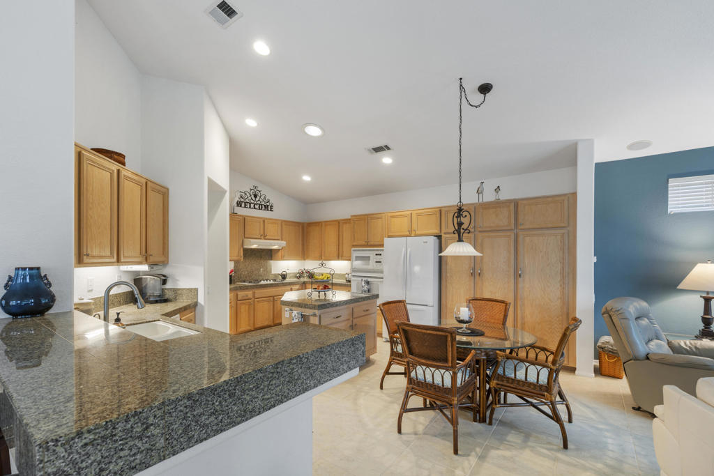 67619 Cielo Court Property Photo 4