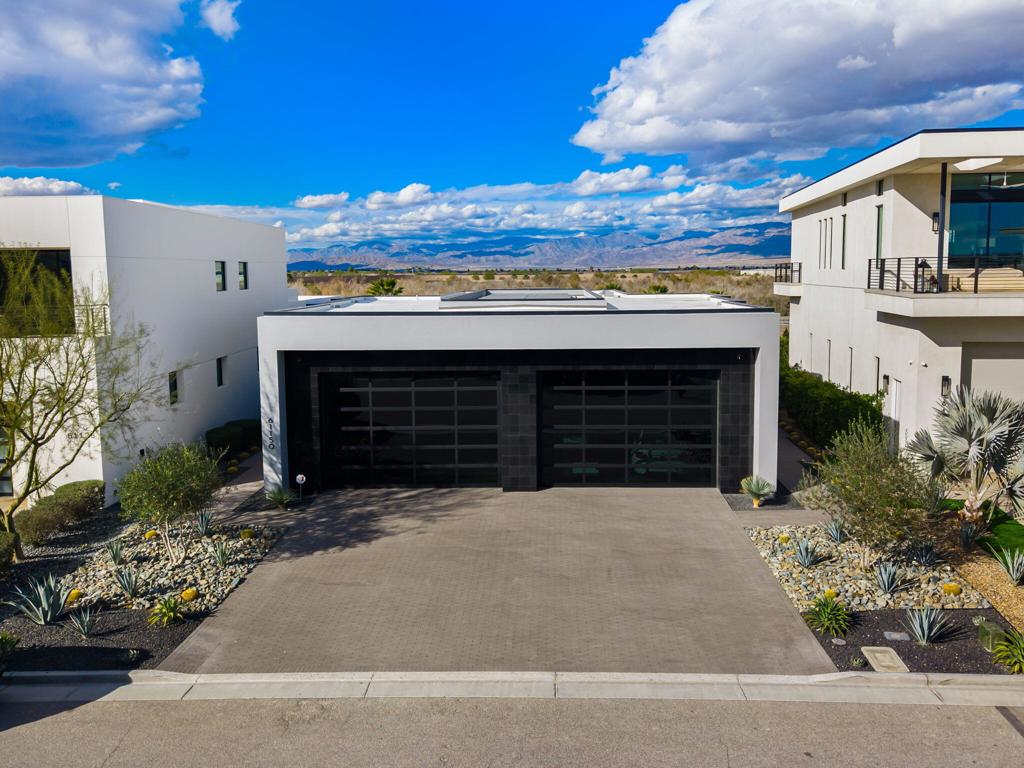 61150 Goodwood Drive Property Photo 4