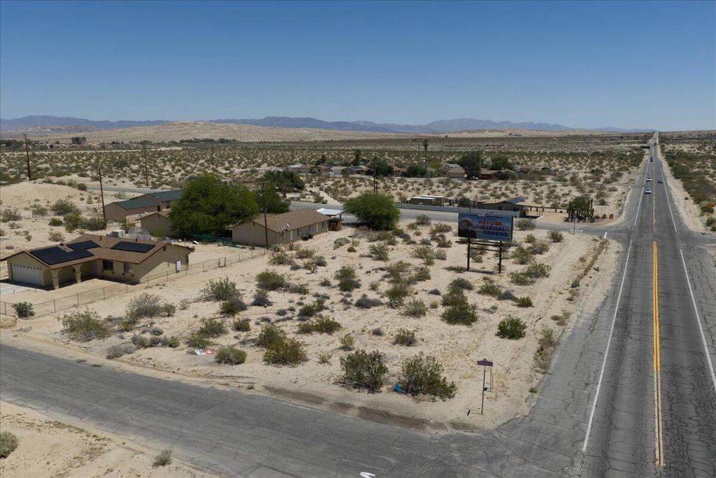 413 Twentynine Palms Highway Property Photo 4