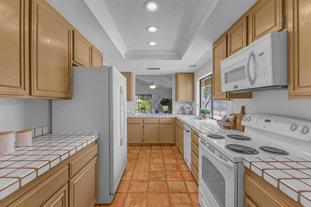72499 Sandstone Lane Property Photo 10