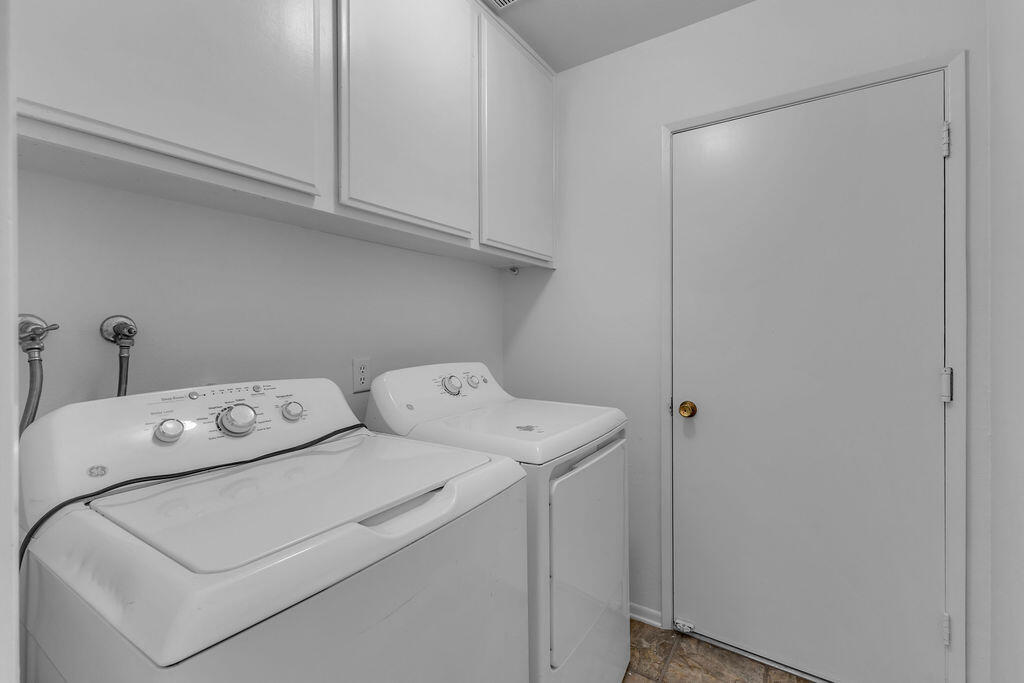 72499 Sandstone Lane Property Photo 15