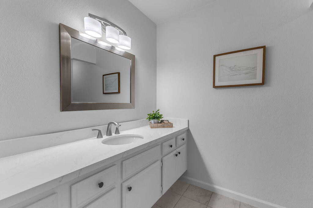 72499 Sandstone Lane Property Photo 25