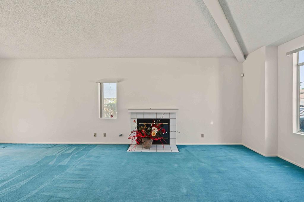 25599 Fruit Tree Street Property Photo 11
