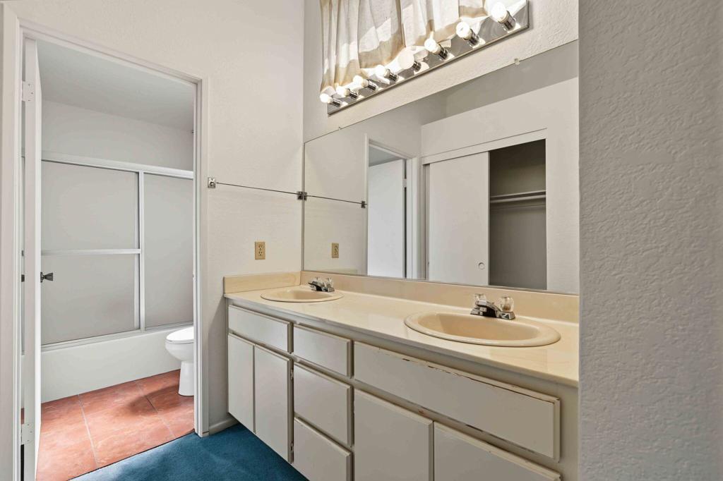 25599 Fruit Tree Street Property Photo 36