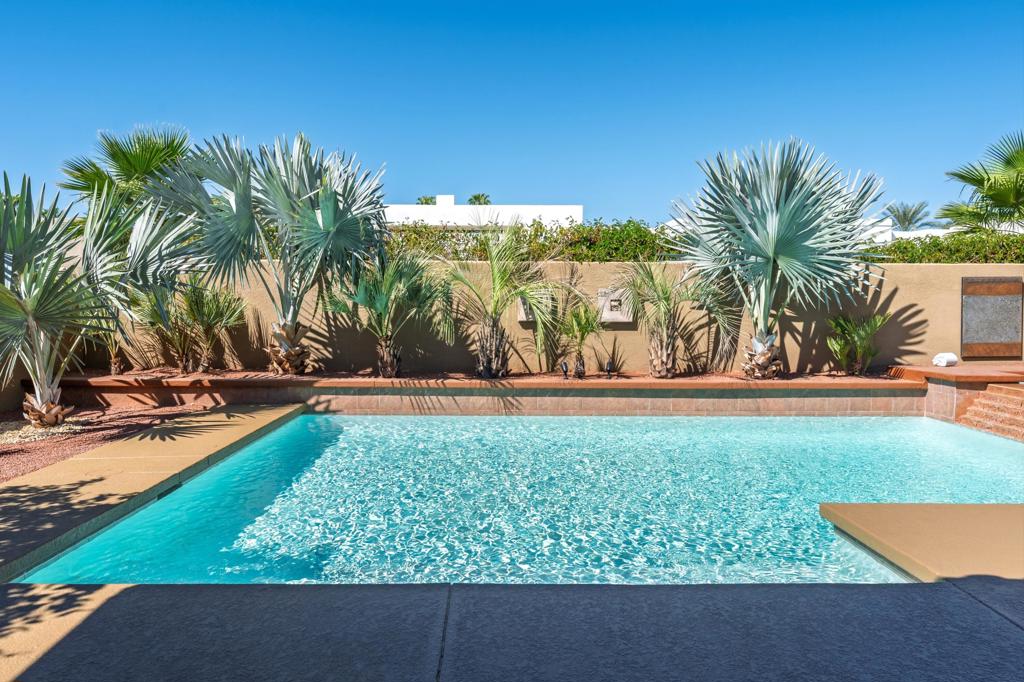 41775 Harrison Drive Property Photo 8