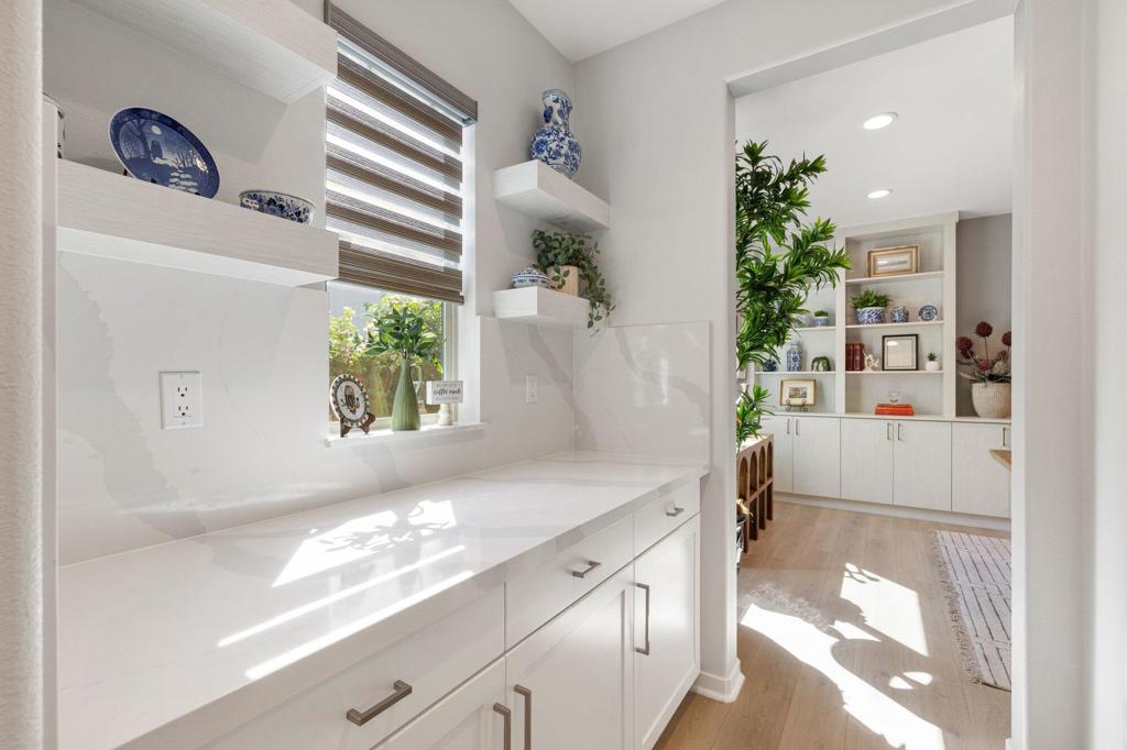 81772 Ameno Property Photo 33