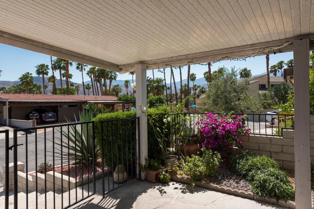 101 Acapulco Street Property Photo 7