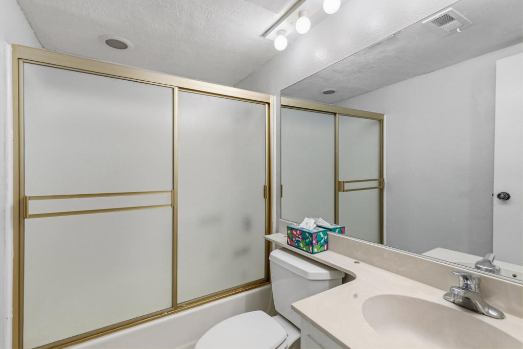 5301 E Waverly Drive 199 Property Photo 14