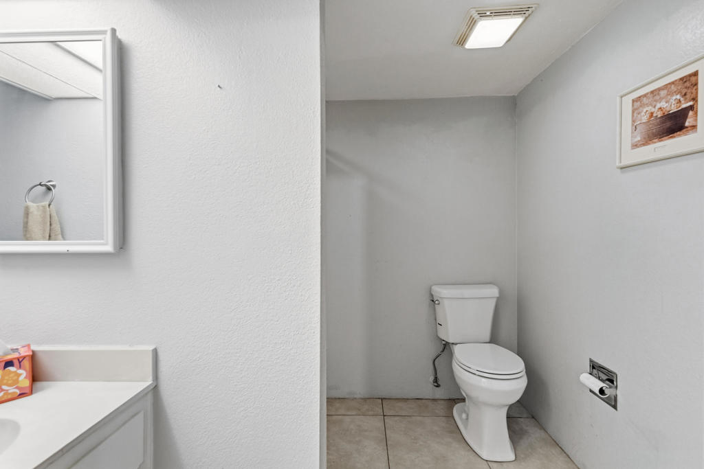 5301 E Waverly Drive 199 Property Photo 26