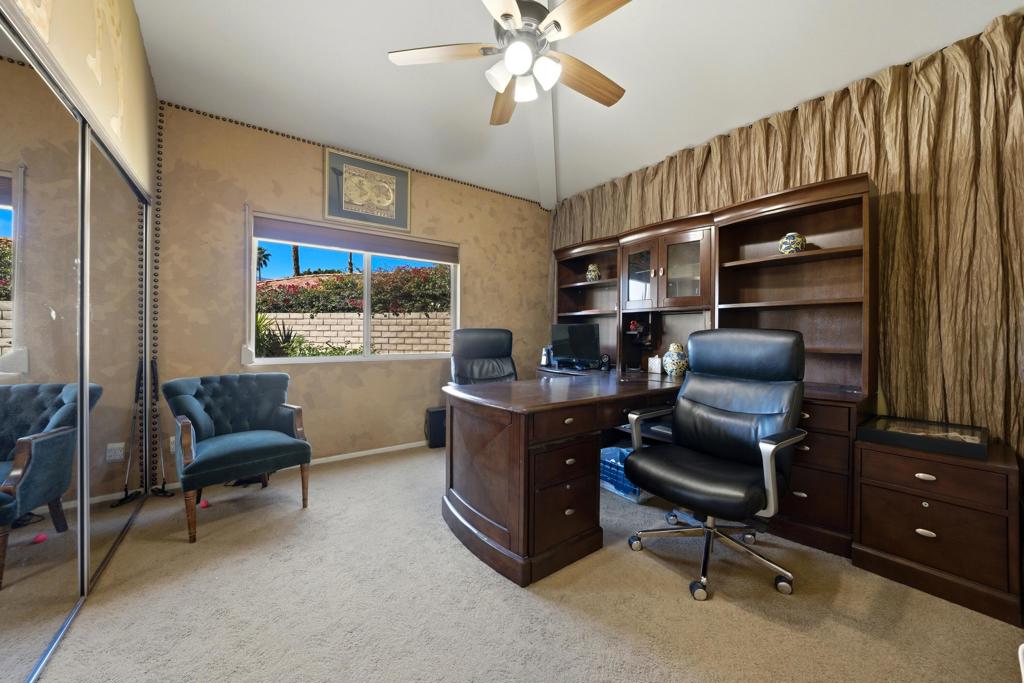 112 Chelsea Circle Property Photo 33
