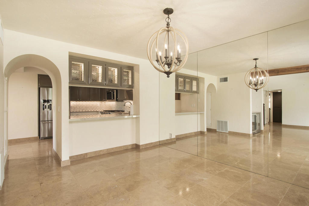 73318 Shadow Mountain Drive B Property Photo 12